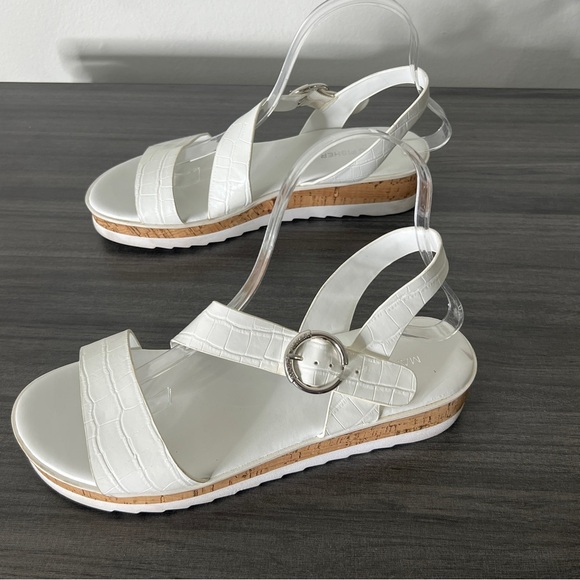 MARC FISHER Size 9M White Sandals GRANDIE FLAT wedge SANDALs Buckle Strap - Picture 2 of 8